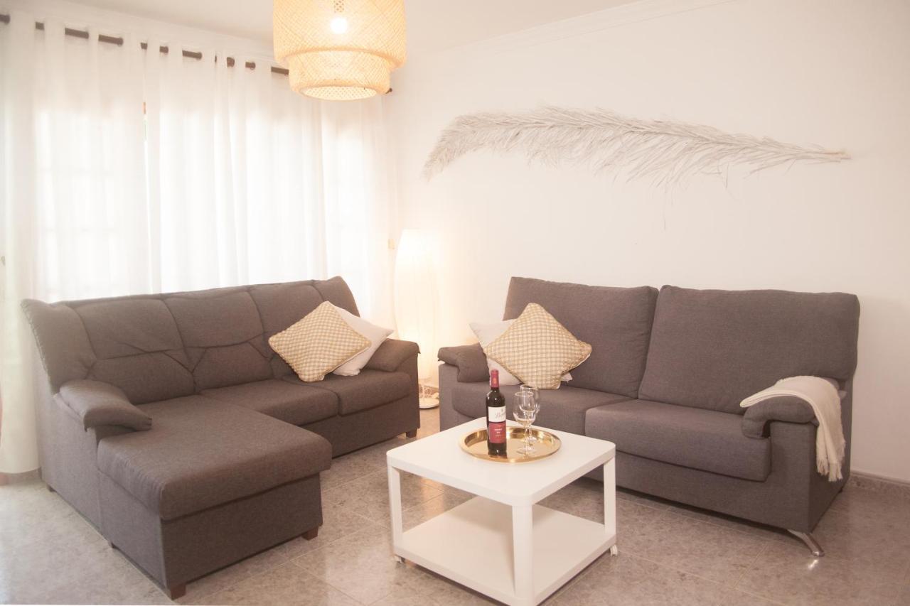 Apartamentos Thaisay Malibu Tías Exterior foto