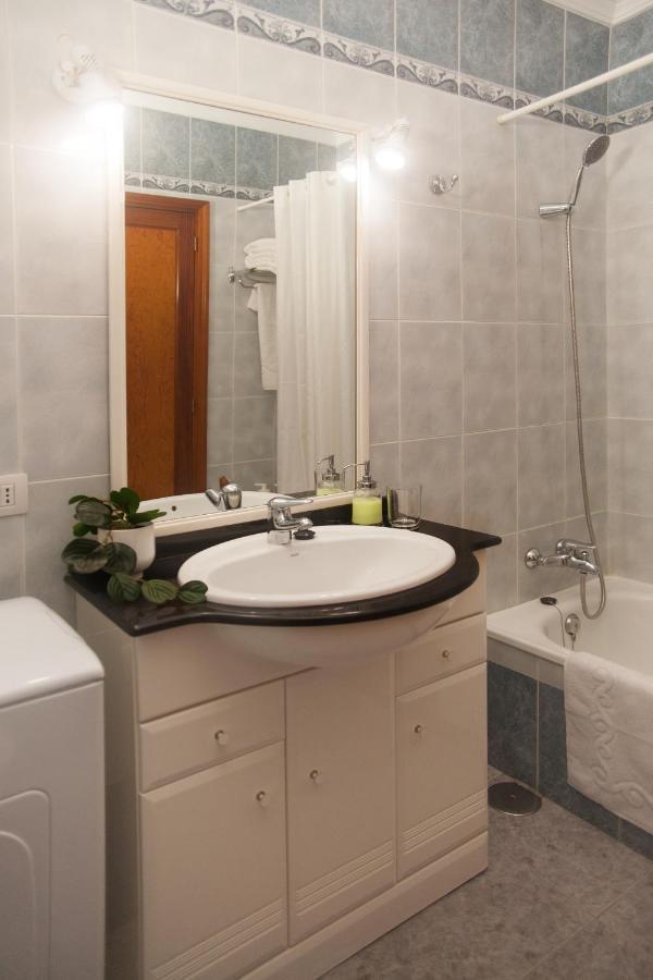Apartamentos Thaisay Malibu Tías Exterior foto